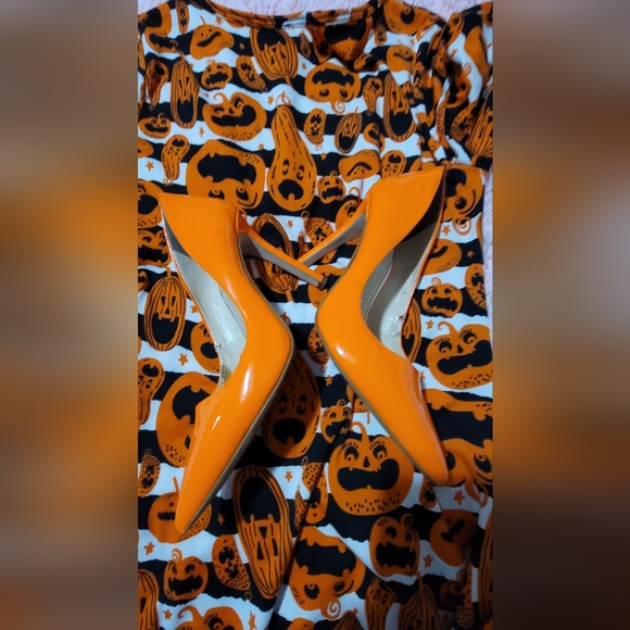 Halloween 🎃 onesie with heels size 7 - Picture 5 of 5